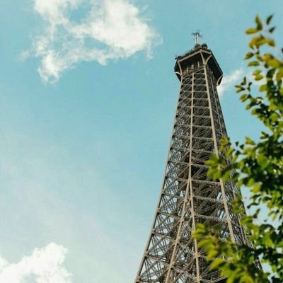 yvonne_ruvi's profile picture. 😁  
Just started to get some tweets!!