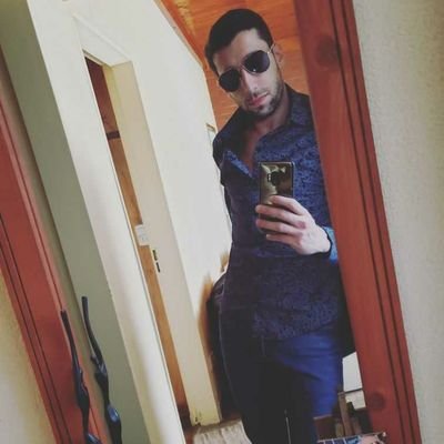 Experto en cruzarme minas con mas problemas que yo
Tomador de malas decisiones
Analista Tecnico en algo que no te va importar
Actually boomer