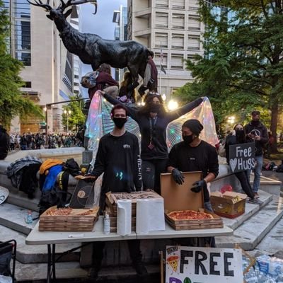free pizza, water, snacks, and medical for protestors in portland. funded completely by the people.