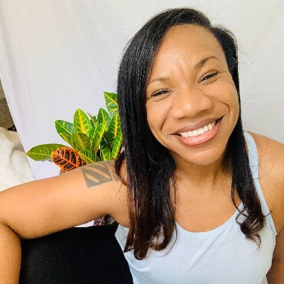 PinkbookCrystal's profile picture. Just here to Teach you HOW to Write that Book 📚 you’ve been sitting on for 3 years. Book Writing Coach to Women with a Story to Tell 📖 Mama to 2👸🏾👶🏾