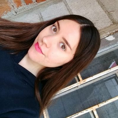 NatLoya90's profile picture. 🎻