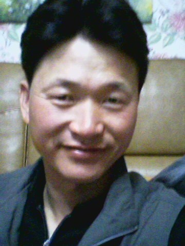 할리 바이크를 사랑하는 남자 아들 딸 마누라가있는 남자 ,일복이 많은 남자 ,못하는게 없는 남지 배가이버 입니다