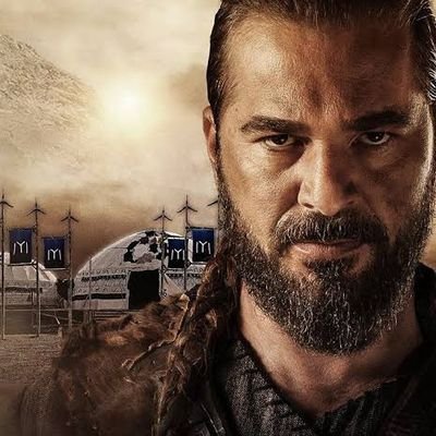 كل القلوب إلى الحبيب تميل ،ومعى بذلك شاهد ودليل ،اما الدليل اذا ذكرت محمدا ،سالت دموع العاشقين تسيل😃😃