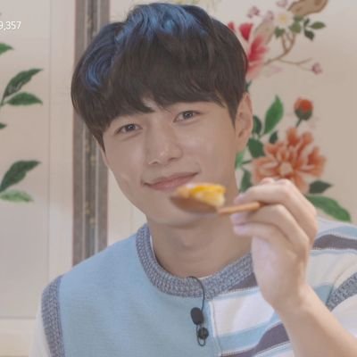25살 메보올수니👋👋