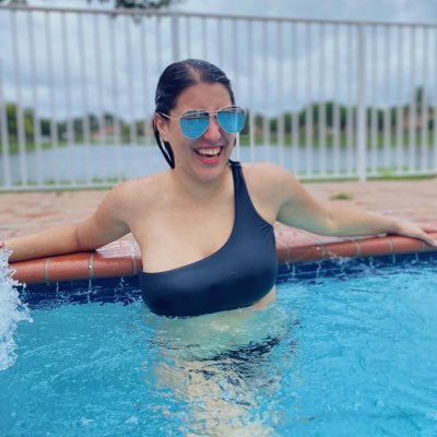 Amparo_morais's profile picture. Free food you say? I'm there A💙