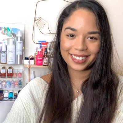 Mostly rambling to myself. Forever talking about skincare🖤 - IG/Tiktok: @ https://t.co/mua3RYpHrI - Follow my beauty blog! ⬇️