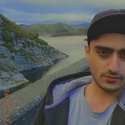 Moa_Zam's profile picture. 💚🌏🕊💚