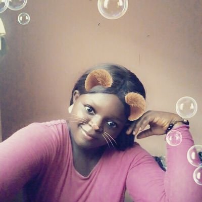 Lady platinum.
Music addict
Picture freak
reading
and sociable