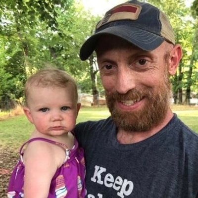 HarmonTweet's profile picture. Data Analyst. Former bartender...