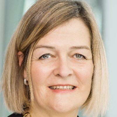 LohrmannC's profile picture. passionate for education and learning,  Mitglied GF für strategische Kooperationen & Sponsoring  #Heraeusbildung, arts and culture, creative mind