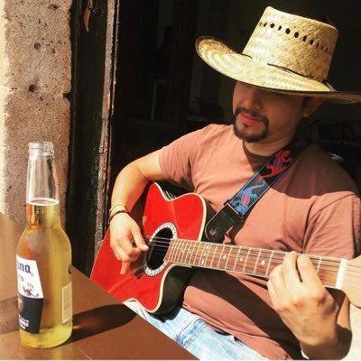 adrianpeluch's profile picture. Soy una experiencia dificil de olvidar