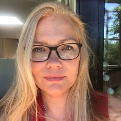 Insurance & finance executive with a passion for positive thinking and better leadership, boosting science, amazing start-ups & Finland, Fintech & Insurtech