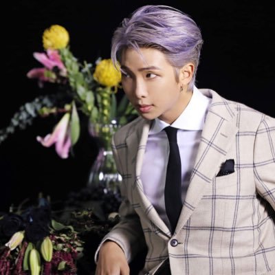 namjoon loves you to the moon and back!!! ☾ ♡