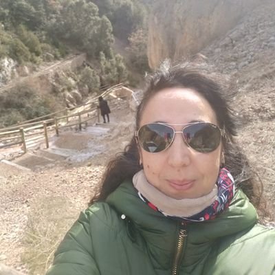 Laraji9's profile picture. vive y deja vivir