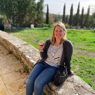 TheSpinecracker's profile picture. Weakness for indie tunes and flavored marshmallows.  Romance addict.  Associate Publisher for @entangledpub