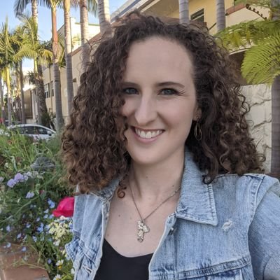 theresapablos's profile picture. (she/her)

Editor in chief of @drbicuspid | @USC alumna | @Spurs fan
Send me your story ideas 👇