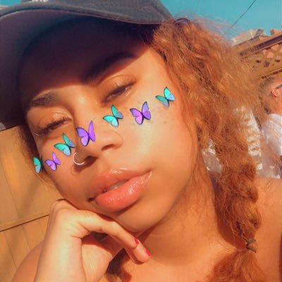 ☀️👩🏽‍⚕️👑💋💜🦋🧚🏽‍♂️🌻✨