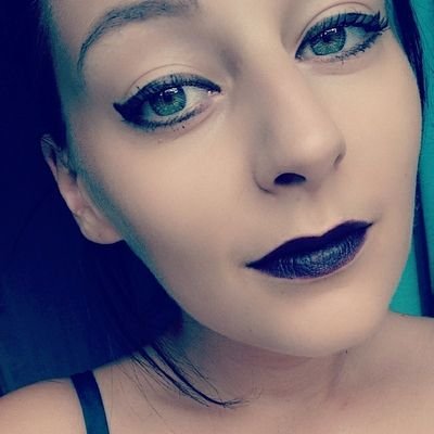 The crack inside your fucking heart is me.❤️