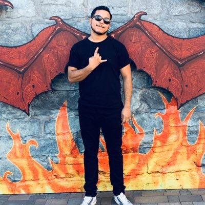 Mr_ScumbagSlash's profile picture. Lifting weights, Photography, Music, and Gaming  🖤 #HalaMadrid