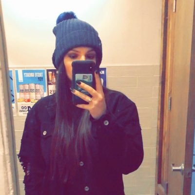 mvriley_'s profile picture. my dad looks like the late Bob Saget. RIP.