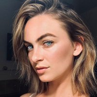Rebecca (@rebeccathoughts) 's Twitter Profile