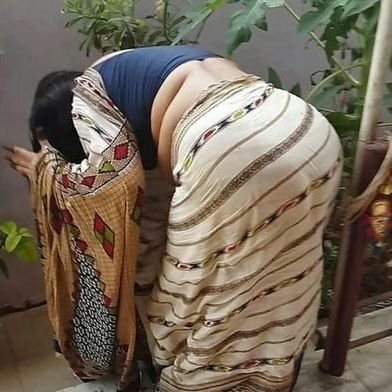 nilamdevi69's profile picture. 👉🏻horny housewife mom
👉🏻age 46 size 40dd 38 42
👉🏻i love porn pic and vedio
👉🏻