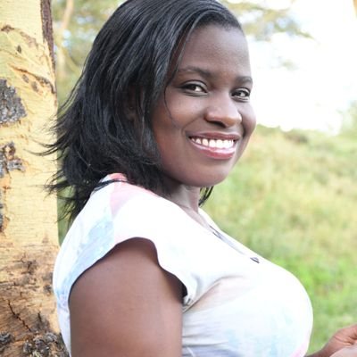 Wine certified | Award-winning journalist | Comms & Marketing girlie | Runs on coffee & sass