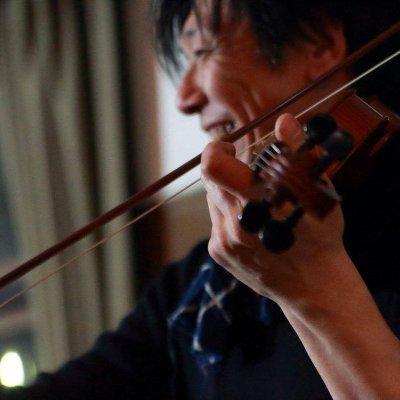 Aogu Tanimoto  ヴァイオリン他。即興、タンゴ等。トリオ・ロス・ファンダンゴス他。日本音楽療法学会認定音楽療法士。NPO法人抱樸副理事長。日本バプテスト連盟南小倉バプテスト教会牧師。youtube→https://t.co/mln794w9aa
インスタグラム→https://t.co/B62ICF7vws…