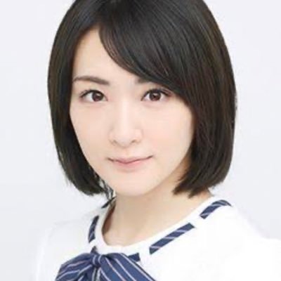 乃木坂とけやき坂46のファン 生駒里奈推しでした❤昔は野球とアイスホッケー少ししてました。