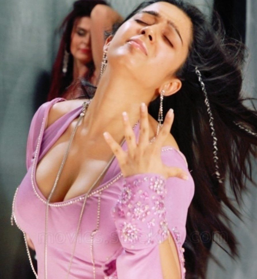 All images collected from internet #Cleavage #upskirt #Downblouse #thighs #pantyshow #pantyflash #Bollywood #Sandalwood #Kollywood #Tollywood #Insta #Actress