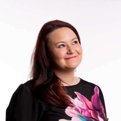 alma_andr's profile picture. Romanian writer / director - would love for my films to make you look beyond the 'normal'