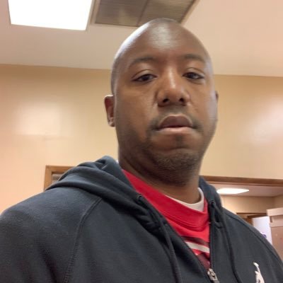 thadyverz1's profile picture. The 3 Fs, Faith, Family, Football.