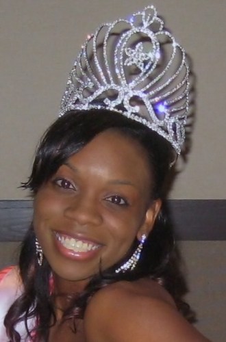 The newest pageant concept to hit Chicago! Offering FREE modeling training and Woman Empowerment workshops! Win a school scholarship up to $500: Ladies 6-21!