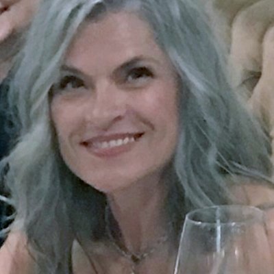 trave1beyond's profile picture. 