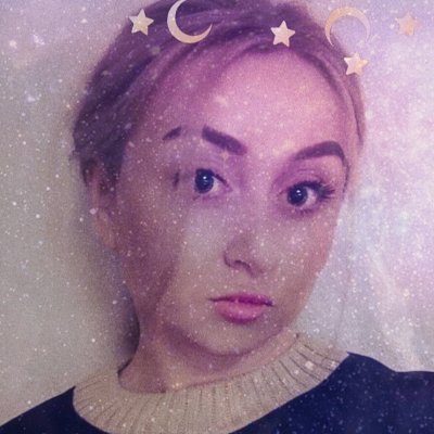 runegisel's profile picture. Artist & Twitch streamer. Search @runegisel 🎨
Commissions available upon request