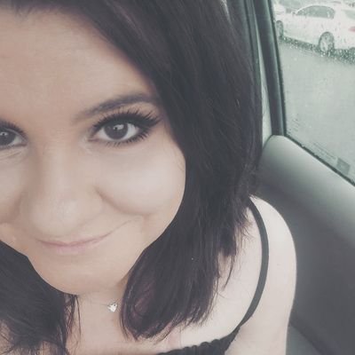 ashley013074's profile picture. 