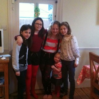 officaljess's profile picture. i have honestly got no idea so i am going to stuck with hi! so here it goes........HIXxxxxxxlol:p