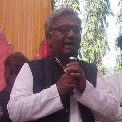 PiyushRanjanYa5's profile picture. कबीरा खड़ा बाज़ार में, मांगे सबकी खैर।
न काहू से दोस्ती, न काहू से बैर।।