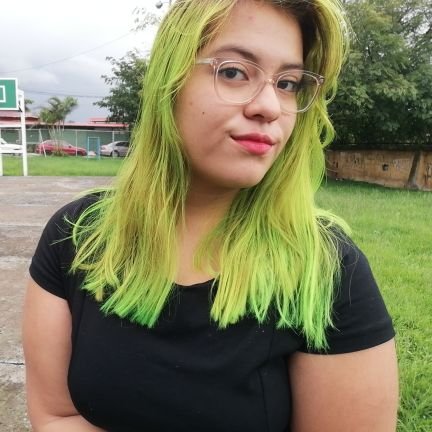 Administración Aduanera y Comercio Exterior, UCR.
Ríe, sueña, ama.. Sin límites, sin miedos, sin límites o imposiciones.
Hay que salirse del sistema💚🍃🌻