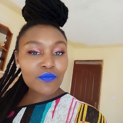 Cindylucky2's profile picture. Sophisticated.