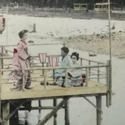 #Photohistory blog exploring issues in the collection, exhibition, research and preservation of photographs in the 21st Century.