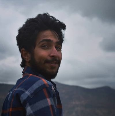 motekha3s's profile picture. ‏‏گاهی با یه ‎#لبخند میشه خیلی مشکلاتو حل کرد ...