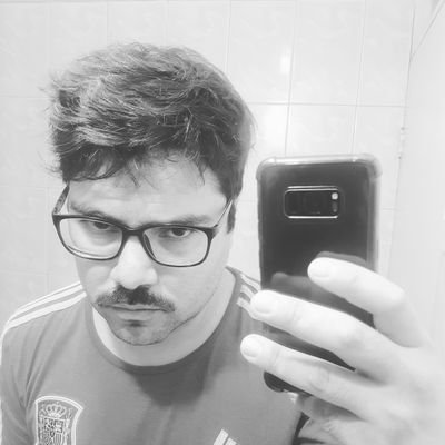 RodrigoTobarC's profile picture. Entre Santiago y Madrid, Papá de Rafaela, Publicista, Comunicador, Colocolino & Barcelonista. Desintoxicado del pasado y agradecido de la vida 👨‍👩‍👧.