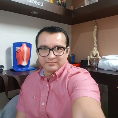 Quiropráctico certificado, centro de medicina alternativa, rehabilitación, Dolores de espalda y articulaciones
Instagram: quiropractico_quiromasaje