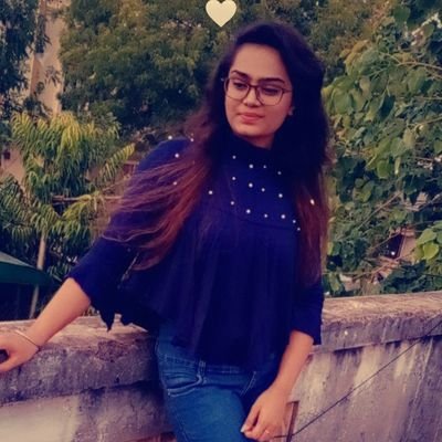 Dhara_315's profile picture. 