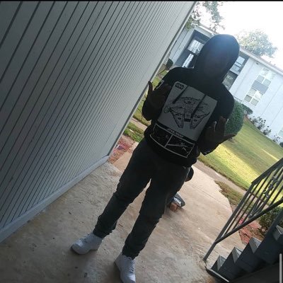 jarqavious's profile picture. 𝚃𝚁𝚄𝚂𝚃 𝙽𝙾𝙱𝙾𝙳𝚈💔𝙰𝚃𝙻𝙰𝙽𝚃𝙰 @𝟷𝙻𝙸𝙵𝙴𝚀𝚄𝙰