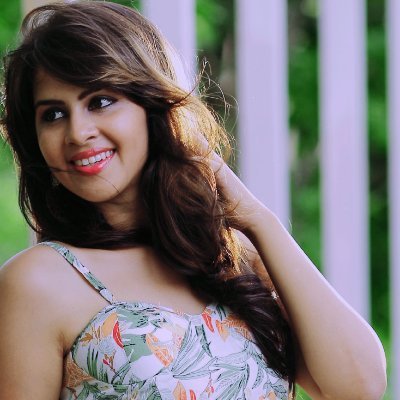 juhi_pandya's profile picture. Please hesitate to reach out to me 🙌🙃