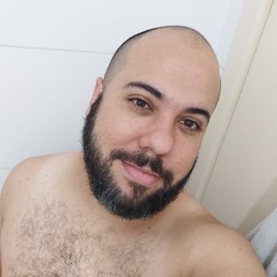 petbiovet's profile picture. Punheteiro que adora Edging e safado.
