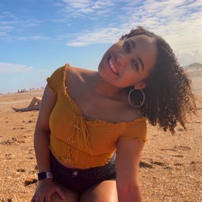 ~Reach for the stars because the stars don’t have arms to reach to you~✨💛