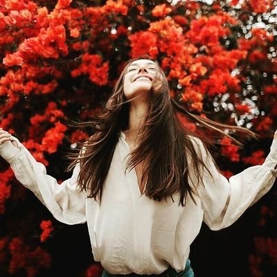 ivaidehi1825's profile picture. Everybody's trying to be famous
And I'm just trying to find a place to hide